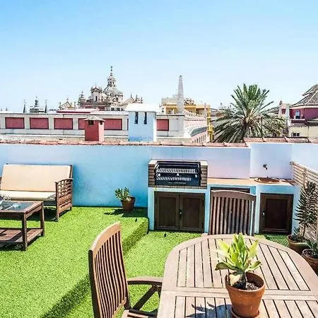 Atico Con Piscina Junto Catedral De